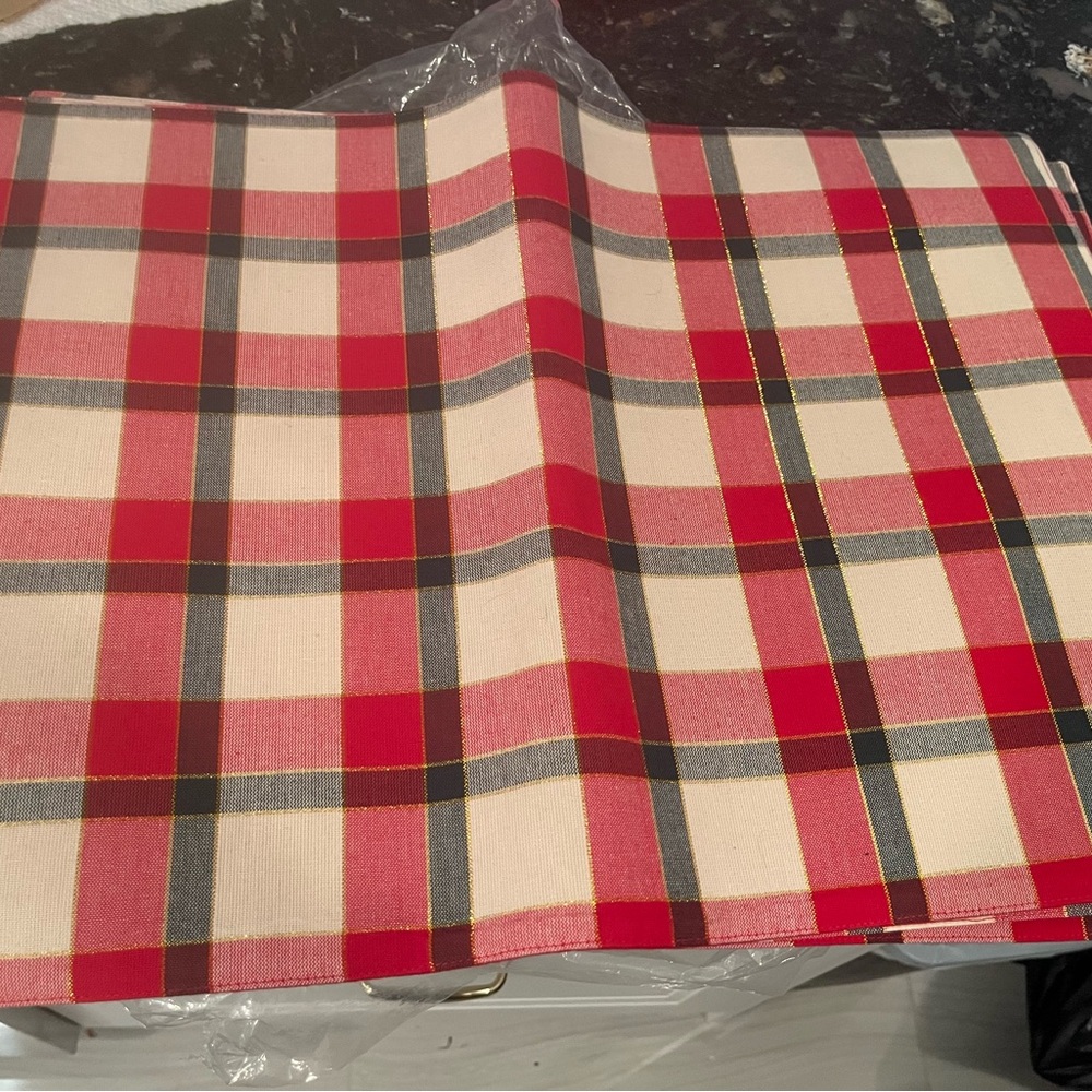 HOMESTYLES | Set of 4 Christmas Plaid Placemats